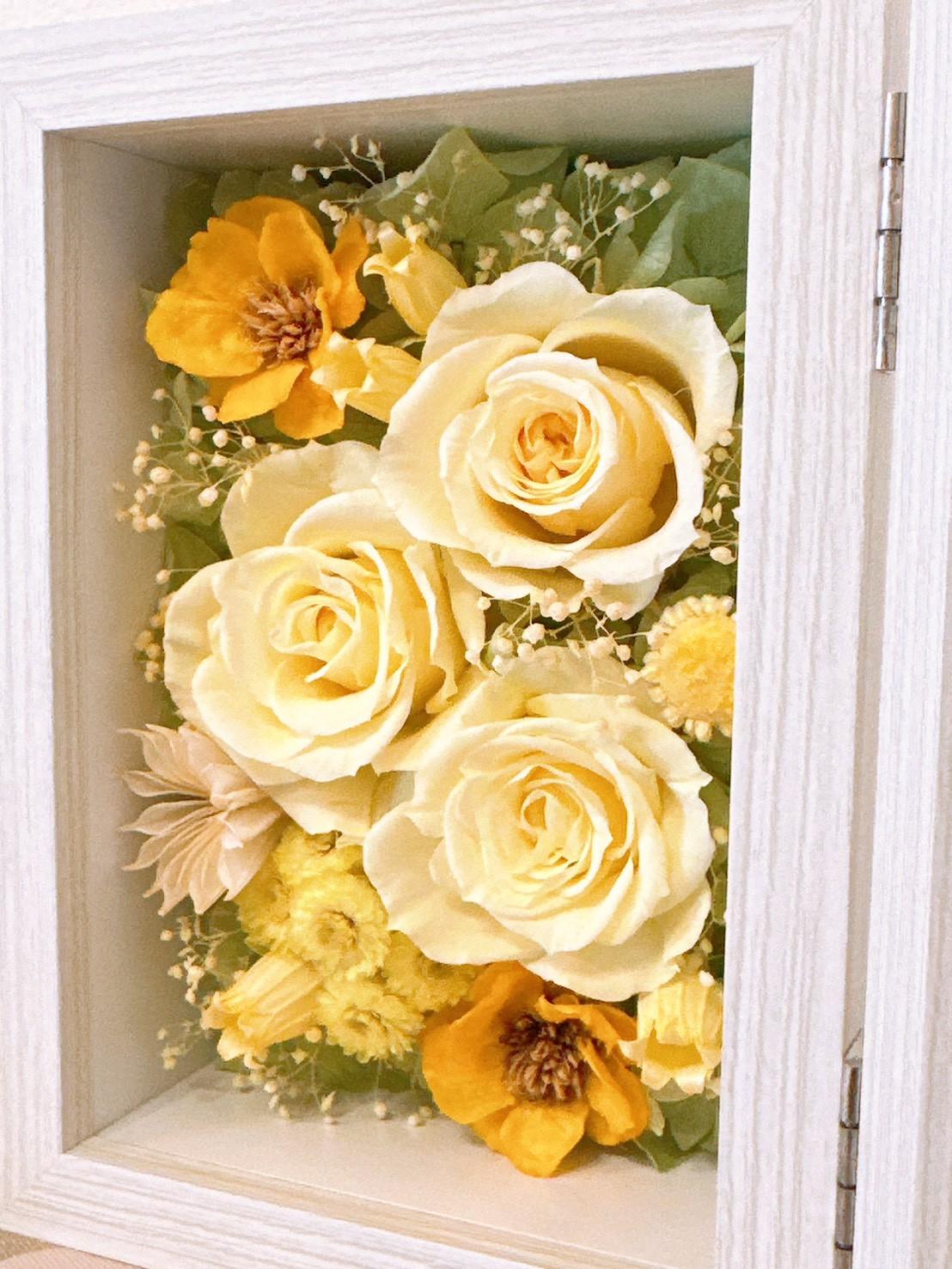 【プレミアム仕様フォトフレーム】 写真立て ボックスアレンジ バラ3輪 結婚 出産 長寿祝 仏花 供花 ペットメモリアル | 8枚目